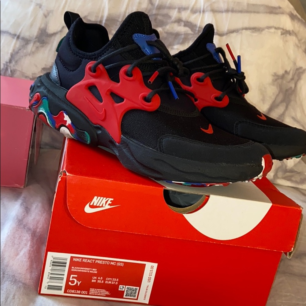 Size 5 in boys, 7 in women’s Nike React Presto MC